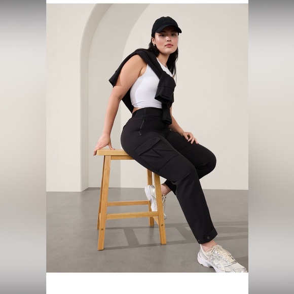 Athleta black Endless Cargo Pocket Athleisure Jogger Pants Sz 16 tall #467187 - Picture 2 of 13